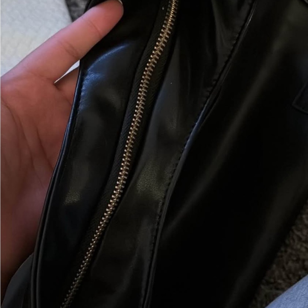 Glossy Black Tote Bag - Picture 4 of 5